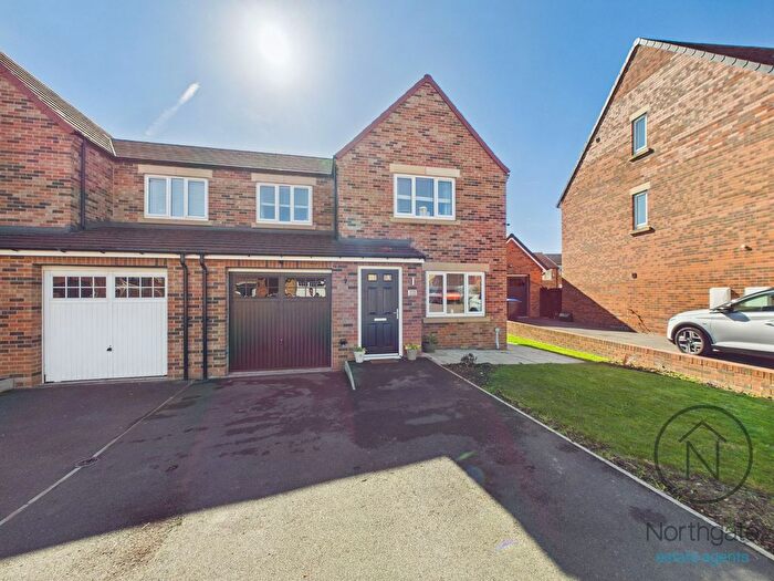 3 Bedroom Semi-Detached House For Sale In The Pasture, Newton Aycliffe, DL5