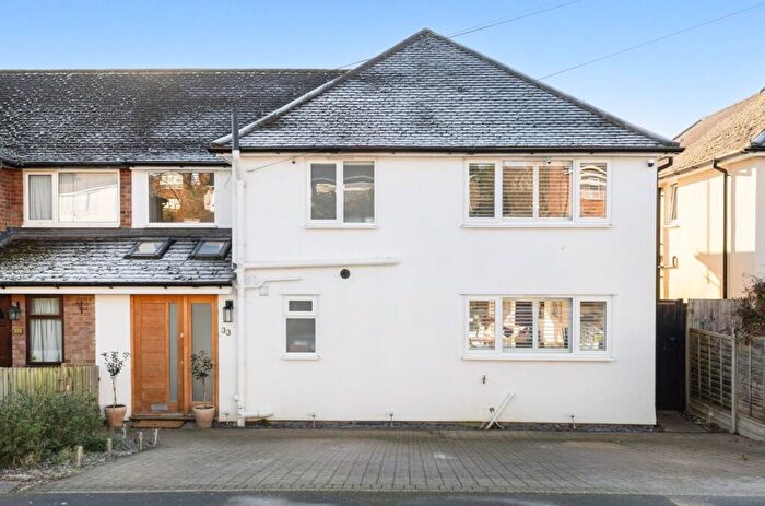 4 Bedroom Semi Detached House For Sale In Churchfield, Harpenden, Hertfordshire, AL5