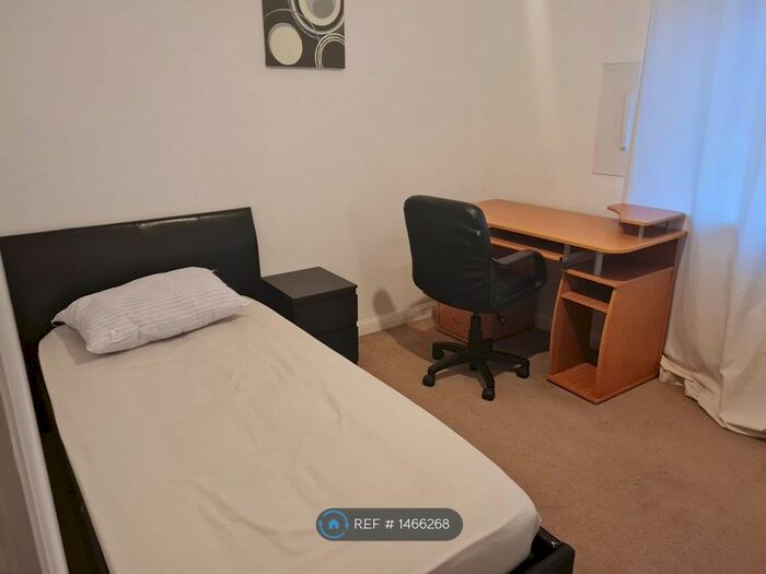 3 Bedroom Terraced House To Rent In Ringstone, Duxford, Cambridge, CB22