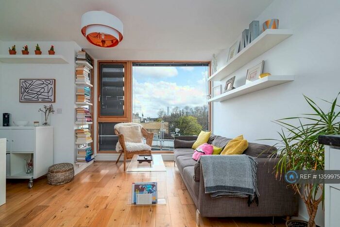 2 Bedroom Flat To Rent In Deptford High Street, London, SE8