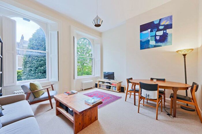 2 Bedroom Apartment To Rent In Highbury Hill, Highbury, London, N5