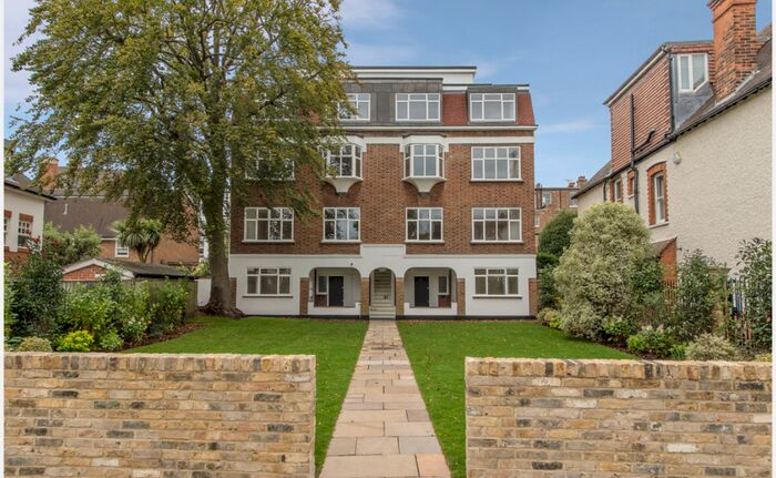 2 Bedroom Flat To Rent In Courthope Road, London, SW19