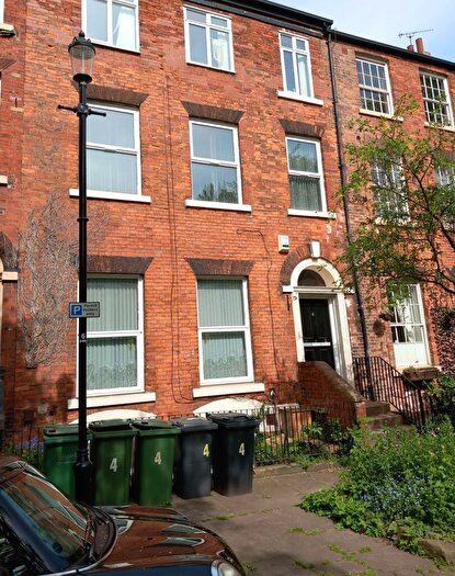 2 Bedroom Flat To Rent In Blenheim Square, Leeds, LS2
