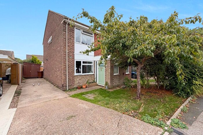 2 Bedroom Semi-Detached House For Sale In Almond Grove, Hempstead, Gillingham, ME7