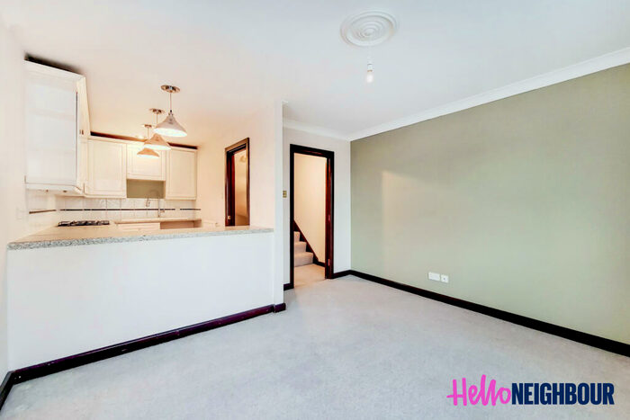 1 Bedroom End Of Terrace House To Rent In Farnborough Crescent, Bromley, BR2