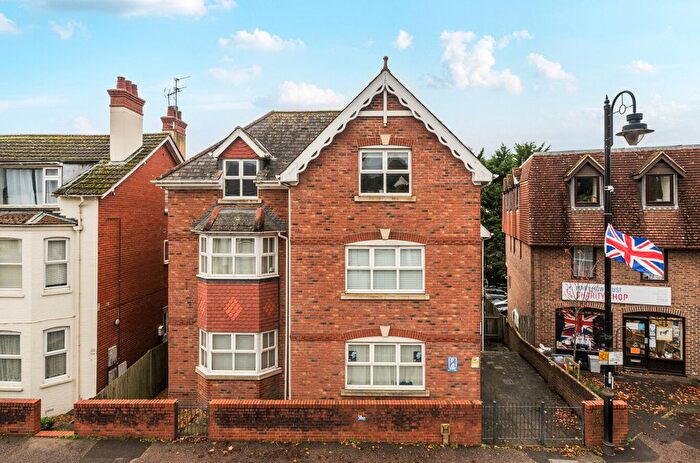 1 Bedroom Flat For Sale In Lower Street, Pulborough, RH20