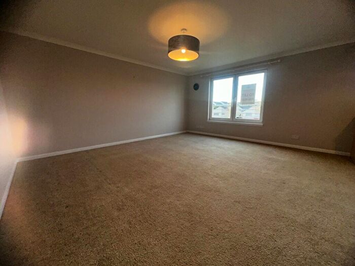 2 Bedroom Flat To Rent In Cocklebie Road, KA3