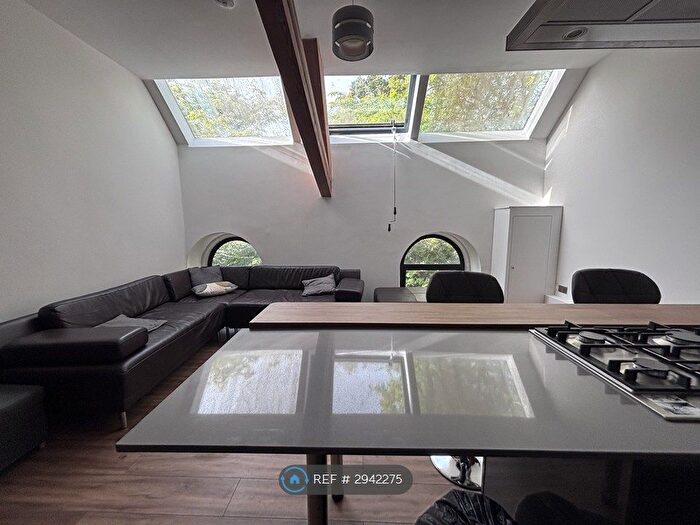 2 Bedroom Flat To Rent In Mousehold Ave, Norwich, NR3