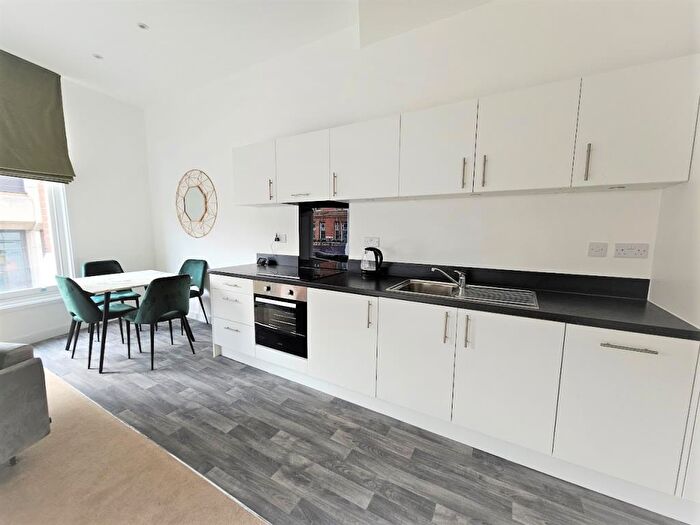 1 Bedroom Apartment To Rent In Jacksons Corner, Central Reading, RG1