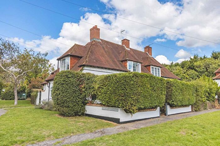 3 Bedroom Semi-detached House For Sale In Allhusen Gardens, Fulmer, SL3
