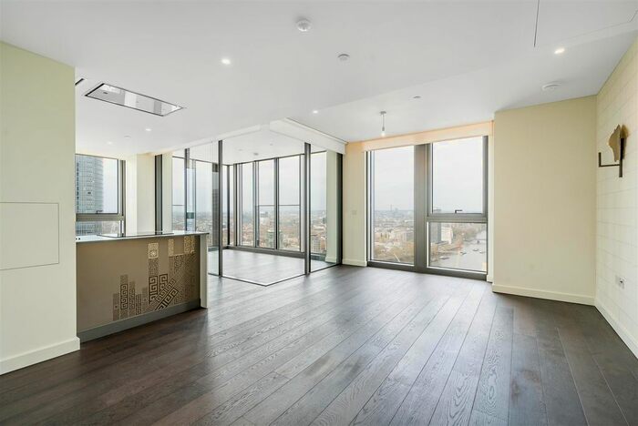 2 Bedroom Flat To Rent In Damac Tower, Vauxhall, London, SW8