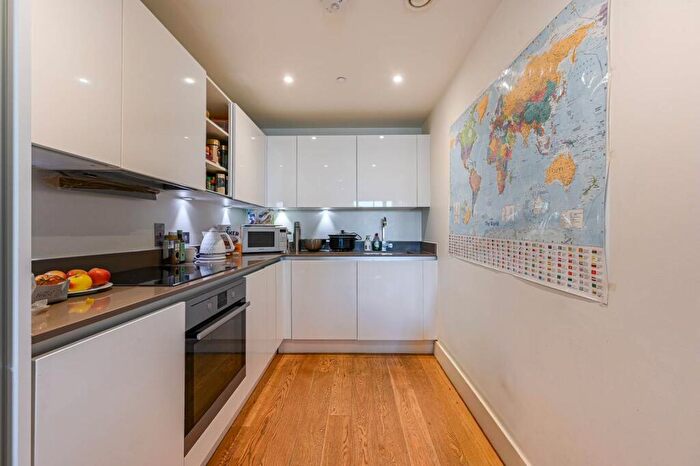 1 Bedroom Flat For Sale In Cribb Lodge, Woolwich, London, SE18