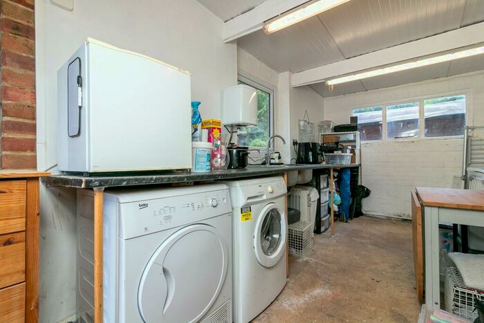 3 Bedroom Semi-Detached House For Sale In Waysbrook, Letchworth Garden City, SG6