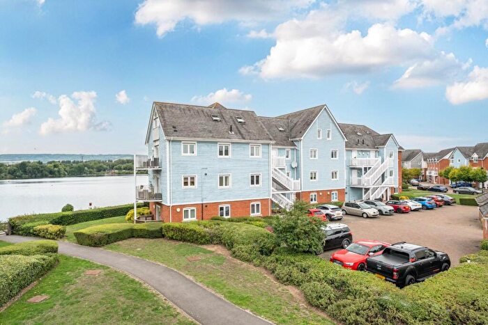3 Bedroom Penthouse For Sale In Perch Close, Larkfield, Aylesford, ME20