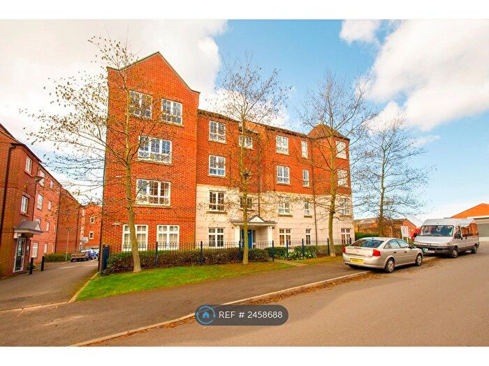 2 Bedroom Flat To Rent In The Square, West Bridgford, Nottingham, NG2