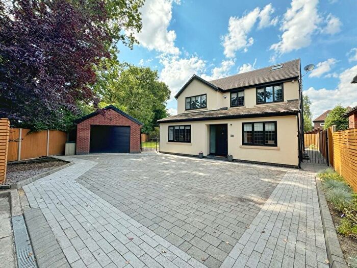5 Bedroom Detached House For Sale In Regent Close, Bramhall, SK7