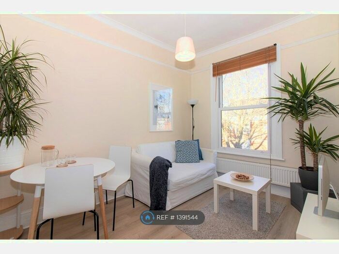 1 Bedroom Flat To Rent In Chiswick High Road, London, W4