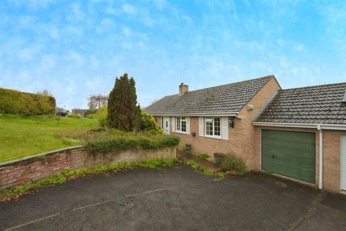 3 Bedroom Bungalow For Sale In Highfield Rise, Shrewton, Salisbury, SP3