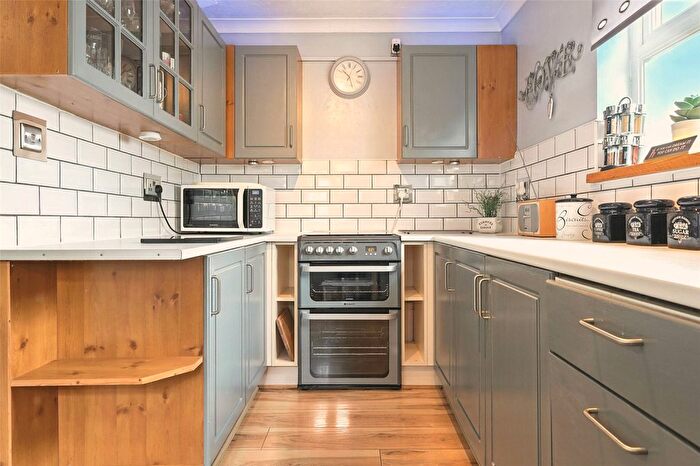 4 Bedroom Detached House For Sale In High Street, Great Wakering, Essex, SS3