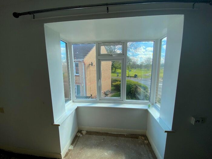 1 Bedroom Flat To Rent In Phoenix Street, Grimsby, Lincolnshire, DN32