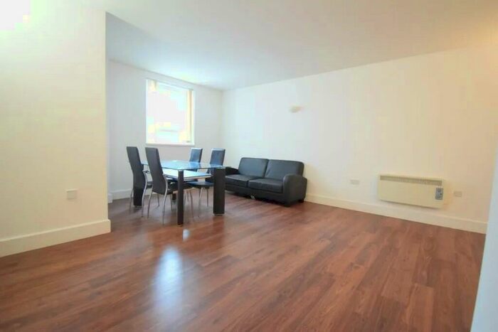 2 Bedroom Flat To Rent In Hacon Square, London, E8