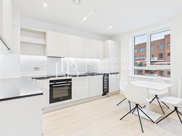 1 Bedroom Apartment To Rent In Dray House, Lombard Square, SE28