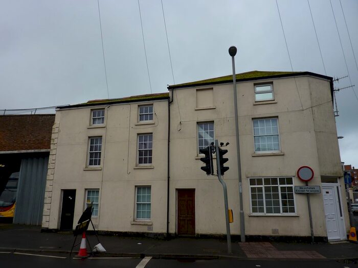1 Bedroom Flat To Rent In Commercial Road, Weymouth, DT4