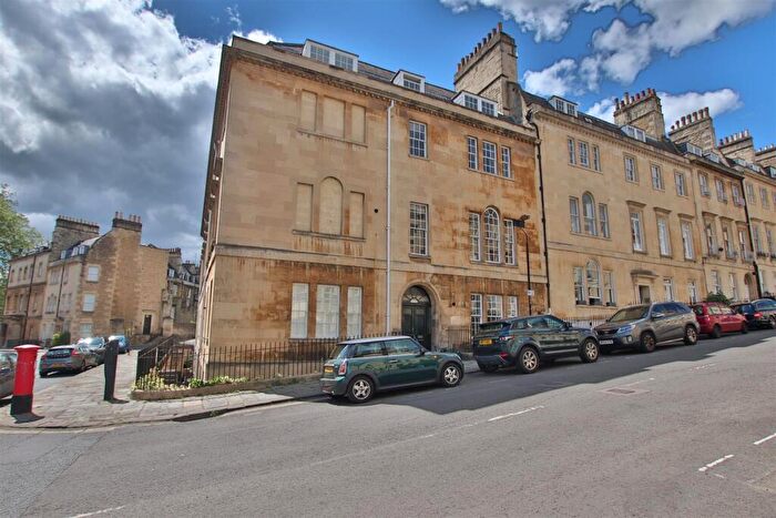 2 Bedroom Flat To Rent In Bennett Street, Bath, BA1