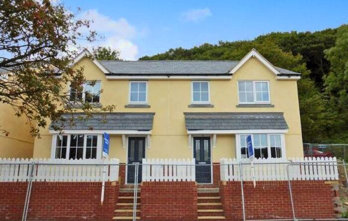 3 Bedroom Semi-Detached House To Rent In Llys Bryn Llwyd, Bangor, LL57