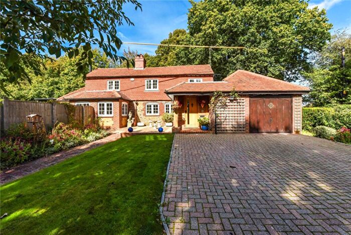 3 Bedroom Detached House For Sale In Sandy Lane, Steep Marsh, Petersfield, Hampshire, GU32