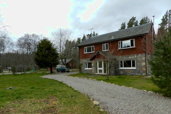 3 Bedroom Detached House For Sale In Dalnavert, Feshiebridge, PH21