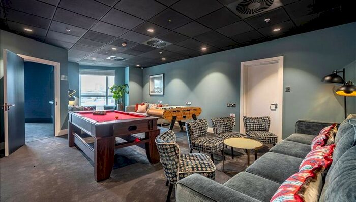 2 Bedroom Flat To Rent In Circus Apartments, Canary Wharf, London, E14