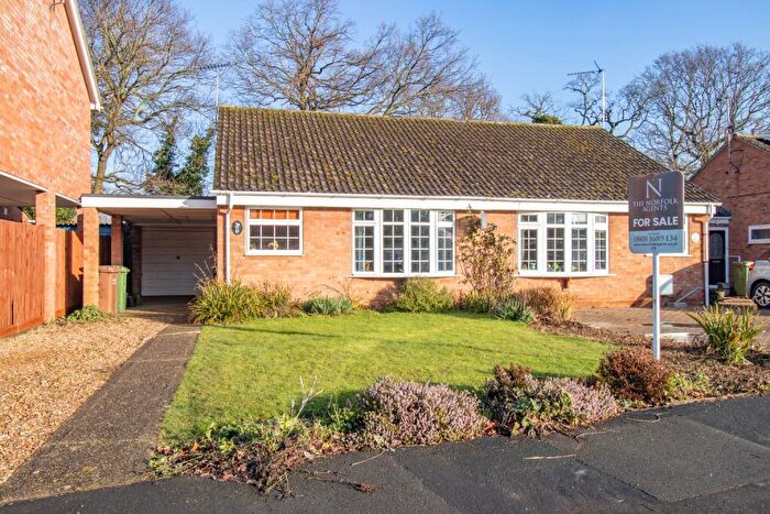 2 Bedroom Semi-Detached Bungalow For Sale In College Drive, Heacham, King's Lynn, Norfolk, PE31