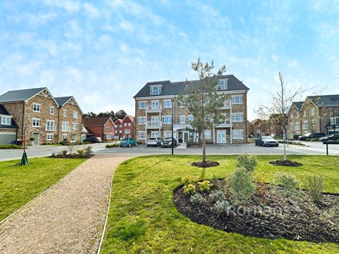1 Bedroom Flat To Rent In Cedar Lodge, Sundew Avenue, Fleet, GU51