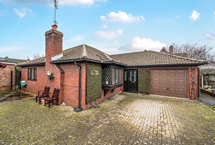 3 Bedroom Bungalow For Sale In Osprey Road, Cheltenham, Gloucestershire, GL53