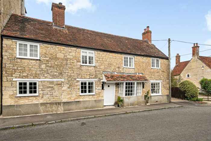 5 Bedroom Detached House For Sale In Moonfleet, Marnhull, DT10