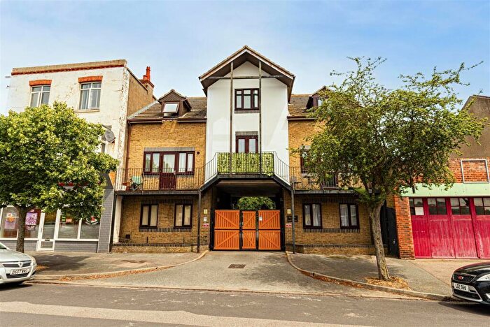 1 Bedroom Apartment For Sale In Upper Dane Road, Margate, CT9