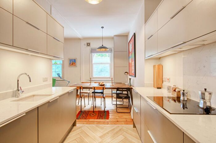 1 Bedroom Flat To Rent In Netherwood Road, London, W14