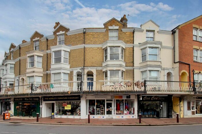 1 Bedroom Flat For Sale In Monson Colonnade, Tunbridge Wells, TN1