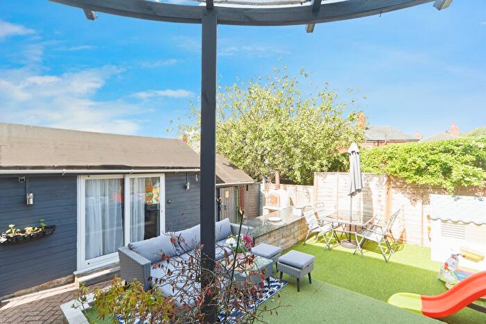 3 Bedroom Semi-Detached House For Sale In Calverley Lane, Leeds, LS13