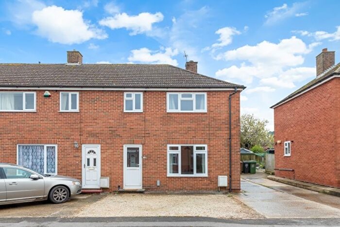 3 Bedroom End Of Terrace House To Rent In Mickle Way, Forest Hill, Oxford, OX33