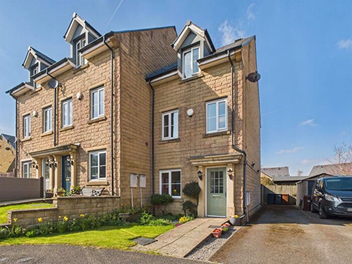 3 Bedroom Terraced House For Sale In Carr Road, Buxton, SK17