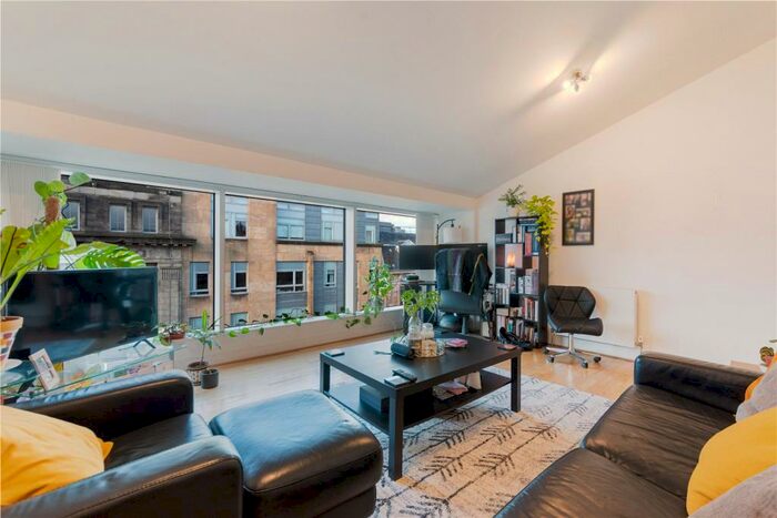 1 Bedroom Flat For Sale In Ingram Street, Glasgow, G1
