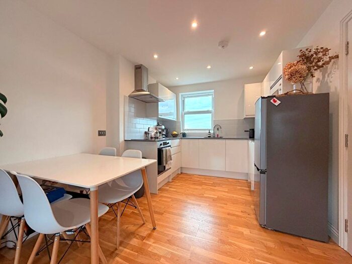 1 Bedroom Flat To Rent In Chamberlayne Road, Kensal Rise, London, NW10