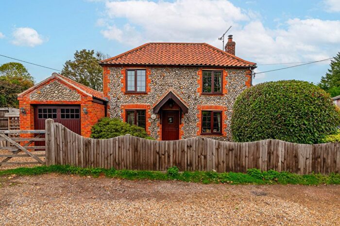 3 Bedroom Cottage For Sale In Heath Lane, Roughton, NR11