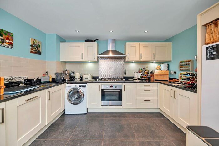 4 Bedroom Semi-Detached House For Sale In Sassoon Drive, Royston, SG8