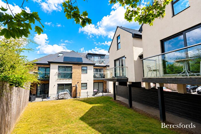 3 Bedroom Flat To Rent In Baddow Road, CM2