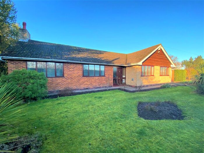 4 Bedroom Detached Bungalow To Rent In Elm Gables, Middle Bickenhill Lane, Solihull, B92