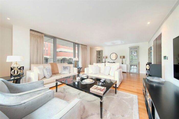 4 Bedroom Flat To Rent In Knightsbridge, London, SW7