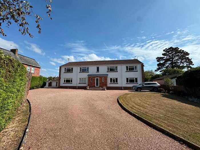 2 Bedroom Flat To Rent In Two Bedroom Apartment, Exmouth, EX8